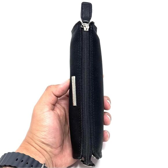 Burberry Jewelry/Cosmetic Pouch - Picture 9 of 9